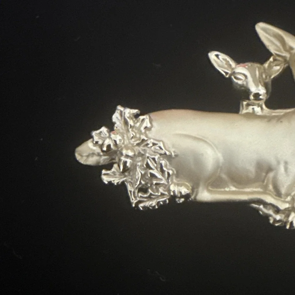 Vintage Danecraft Deer Fawn Doe Brooch 1980s Brushed Gold Tone Pin Signed